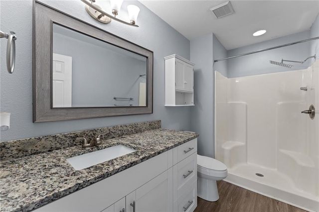 521 W Ocean View Ave Apt C, Norfolk, VA 23503