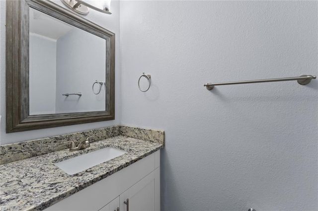 521 W Ocean View Ave Apt C, Norfolk, VA 23503