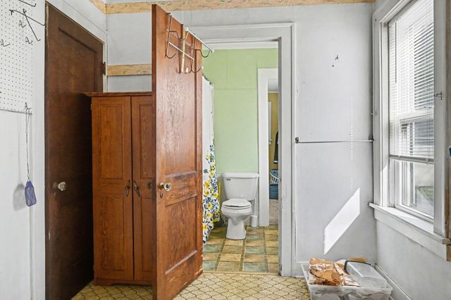 413 W Saint Joseph Street, Lawrence Vllg, MI 49064