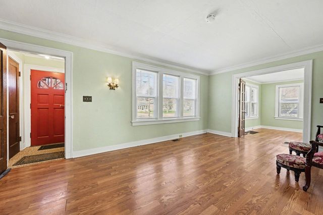 413 W Saint Joseph Street, Lawrence Vllg, MI 49064