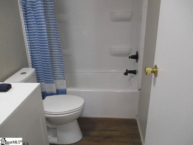 107 Sagewood Court, Fountain Inn, SC 29644