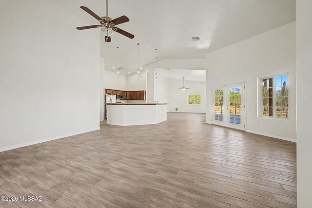 8610 N Pomona Avenue, Tucson, AZ 85704