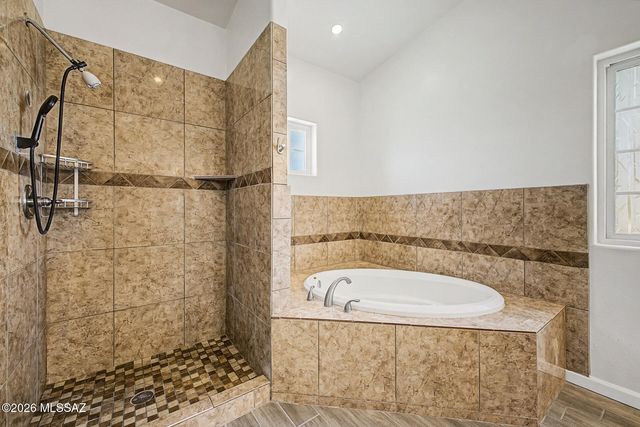 8610 N Pomona Avenue, Tucson, AZ 85704
