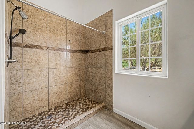 8610 N Pomona Avenue, Tucson, AZ 85704