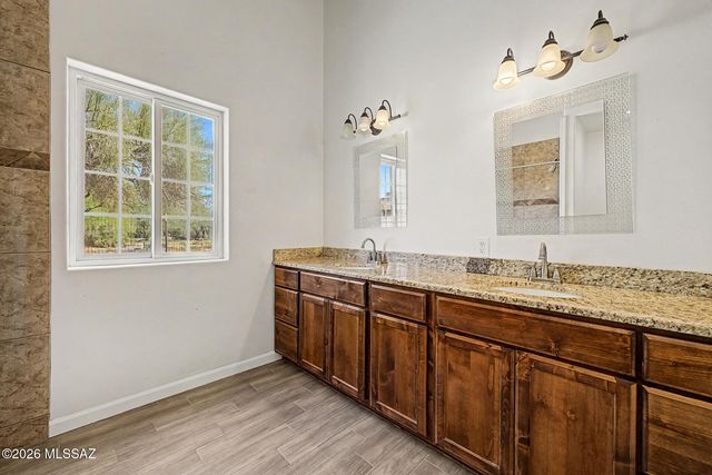 8610 N Pomona Avenue, Tucson, AZ 85704
