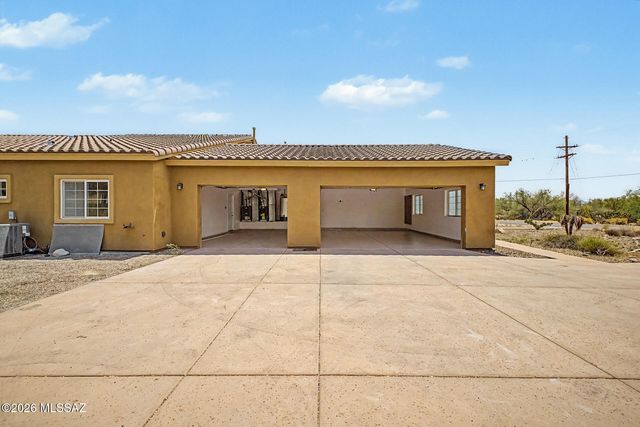 8610 N Pomona Avenue, Tucson, AZ 85704