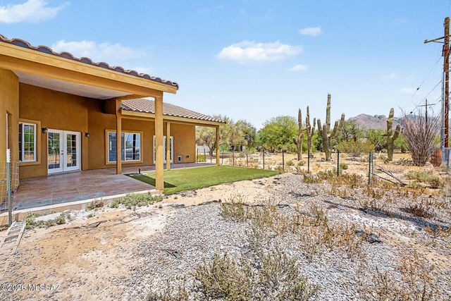 8610 N Pomona Avenue, Tucson, AZ 85704