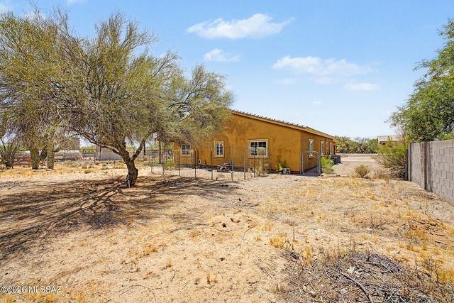 8610 N Pomona Avenue, Tucson, AZ 85704