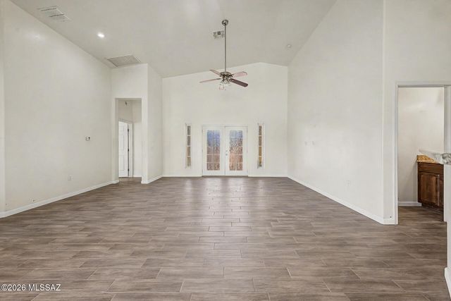 8610 N Pomona Avenue, Tucson, AZ 85704