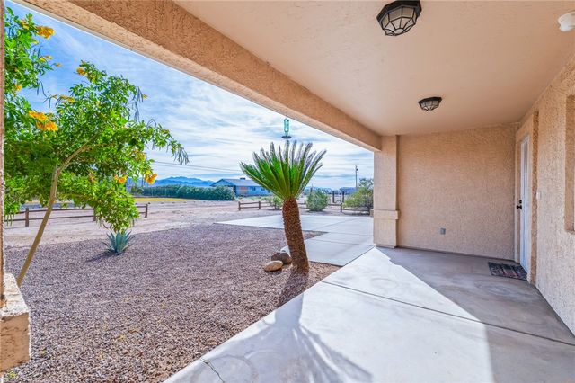 3605 N San Pedro Road, Golden Valley, AZ 86413