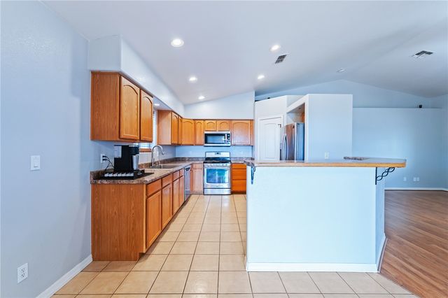 3605 N San Pedro Road, Golden Valley, AZ 86413