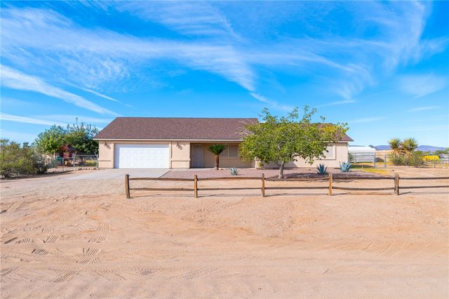3605 N San Pedro Road, Golden Valley, AZ 86413