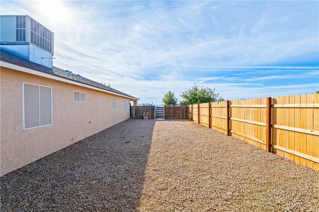 3605 N San Pedro Road, Golden Valley, AZ 86413