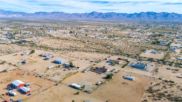 3605 N San Pedro Road, Golden Valley, AZ 86413