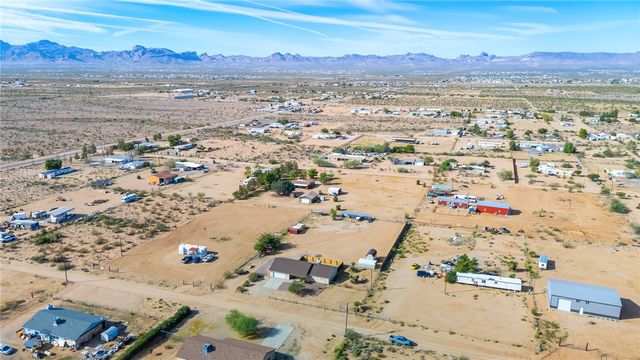 3605 N San Pedro Road, Golden Valley, AZ 86413