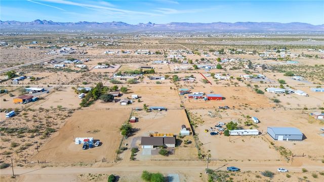 3605 N San Pedro Road, Golden Valley, AZ 86413