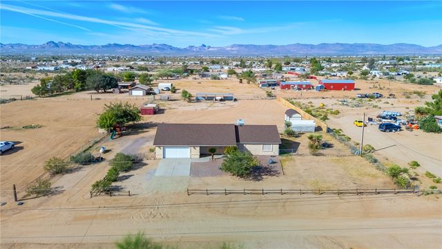 3605 N San Pedro Road, Golden Valley, AZ 86413