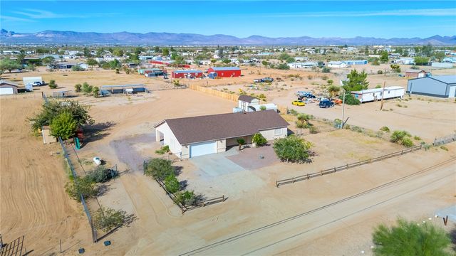 3605 N San Pedro Road, Golden Valley, AZ 86413