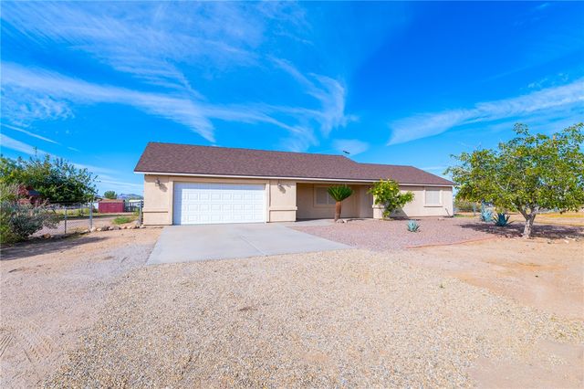 3605 N San Pedro Road, Golden Valley, AZ 86413