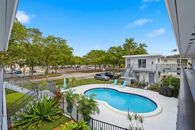 3510 Harrison Street 10, Hollywood, FL 33021