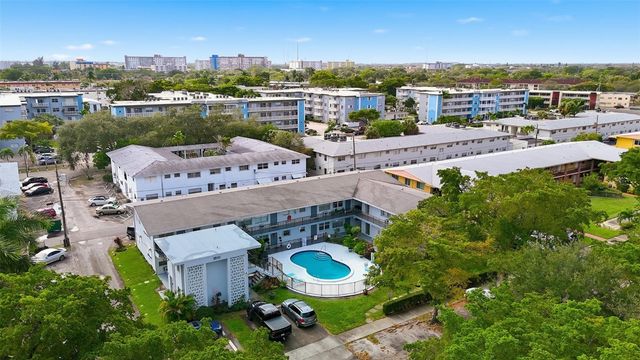 3510 Harrison Street 10, Hollywood, FL 33021
