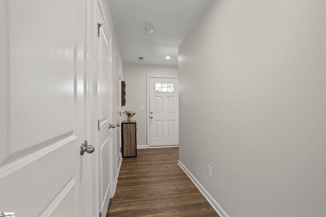 104 Barrington Creek Road, Piedmont, SC 29673