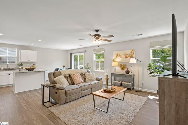 104 Barrington Creek Road, Piedmont, SC 29673