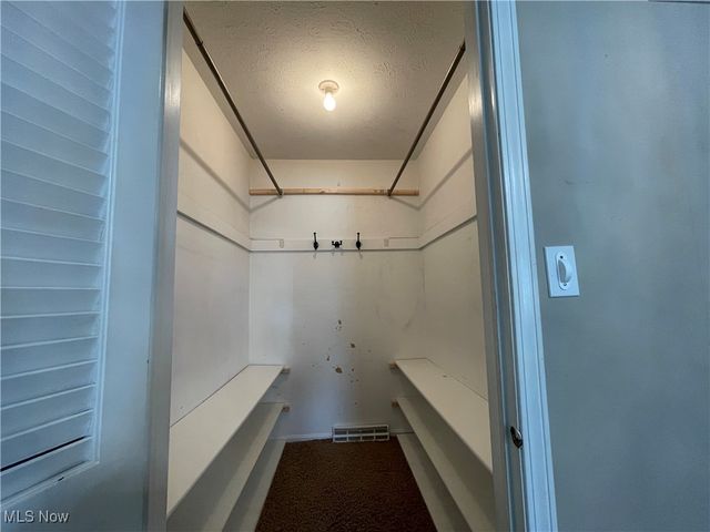 309 Shiawassee Avenue, Fairlawn, OH 44333