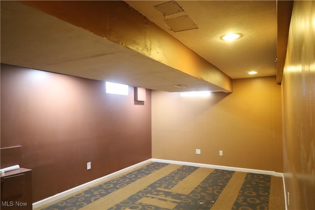 309 Shiawassee Avenue, Fairlawn, OH 44333