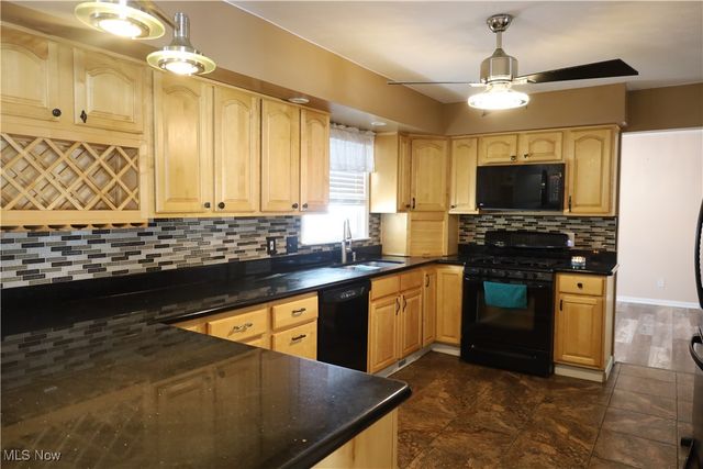 309 Shiawassee Avenue, Fairlawn, OH 44333