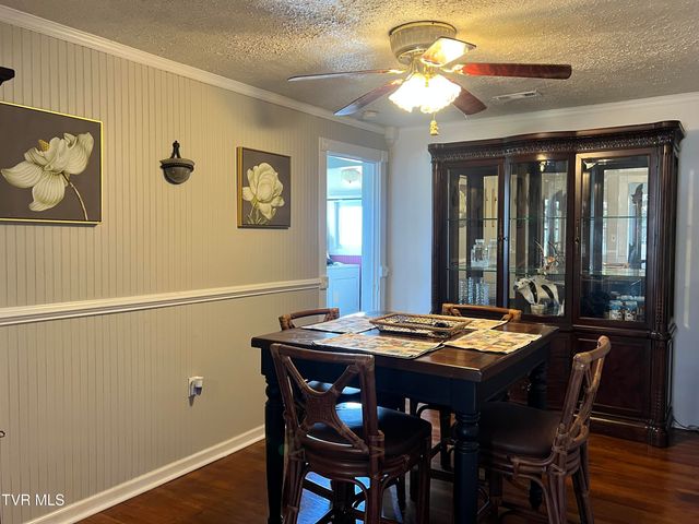 424 Bay Street, Mount Carmel, TN 37645