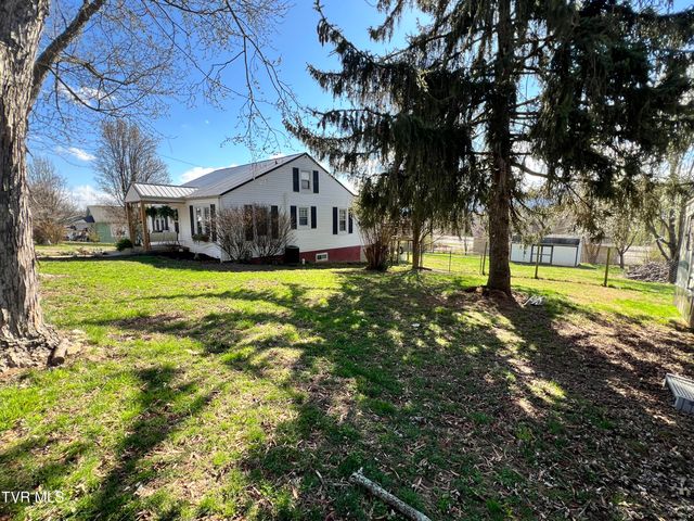 424 Bay Street, Mount Carmel, TN 37645