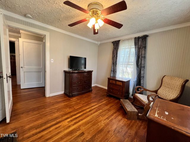 424 Bay Street, Mount Carmel, TN 37645