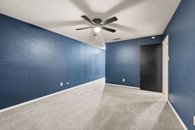 901 Shady Creek Lane, Bedford, TX 76021