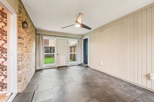 901 Shady Creek Lane, Bedford, TX 76021