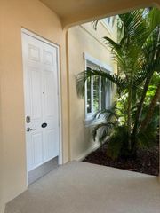 11 Harbour Isle Drive W 106, Fort Pierce, FL 34949