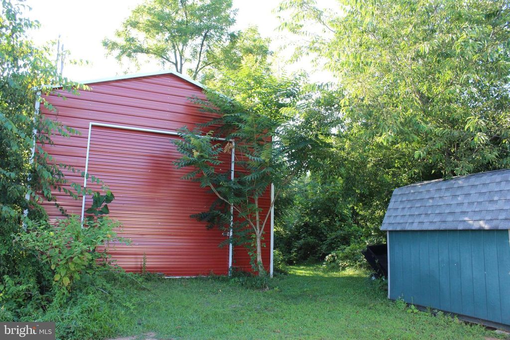 110 S 17TH ST, Tower City, PA 17980