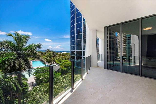 2821 S Bayshore Drive 7B, Coconut Grove, FL 33133