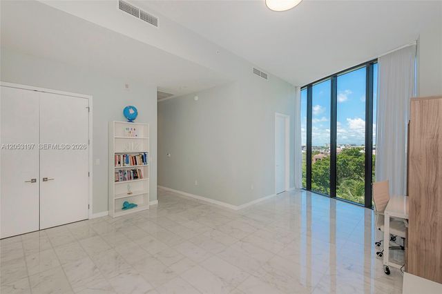 2821 S Bayshore Drive 7B, Coconut Grove, FL 33133