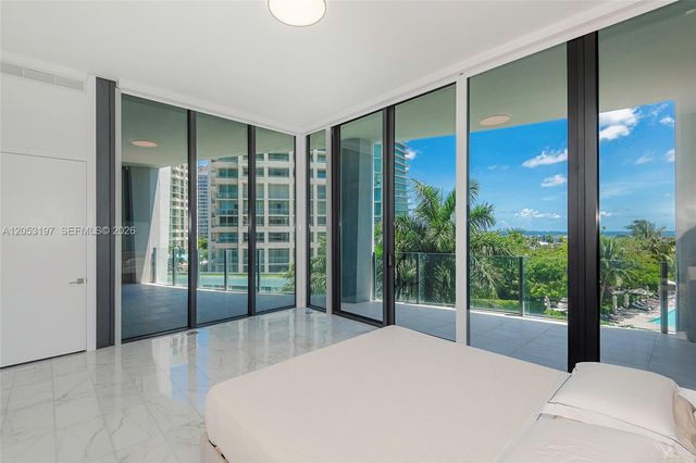 2821 S Bayshore Drive 7B, Coconut Grove, FL 33133