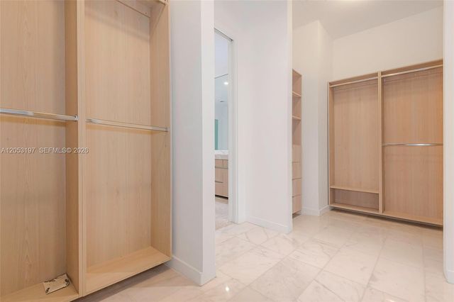 2821 S Bayshore Drive 7B, Coconut Grove, FL 33133