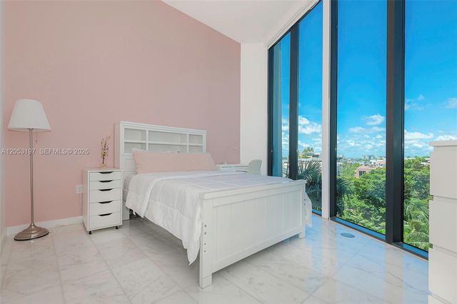 2821 S Bayshore Drive 7B, Coconut Grove, FL 33133