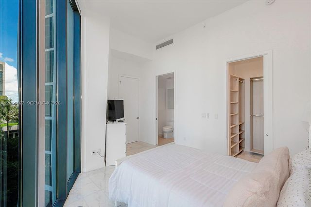 2821 S Bayshore Drive 7B, Coconut Grove, FL 33133