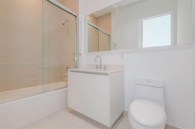 2821 S Bayshore Drive 7B, Coconut Grove, FL 33133