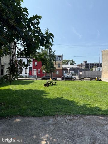 2021 W WESTMORELAND ST, Philadelphia, PA 19140