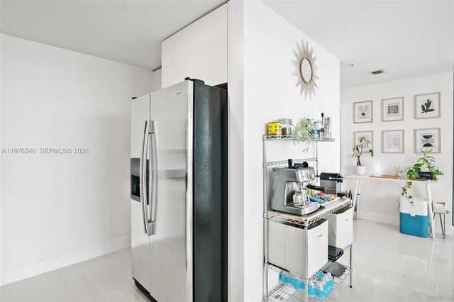 60 SW 13th St 3603, Miami, FL 33130