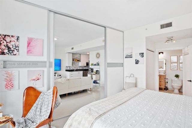 60 SW 13th St 3603, Miami, FL 33130