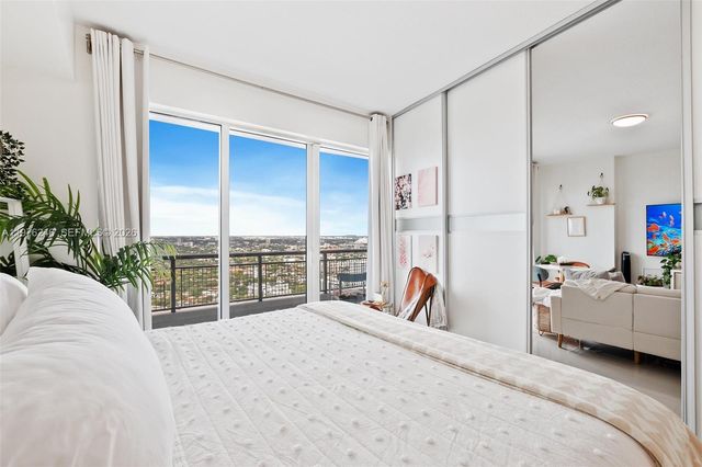 60 SW 13th St 3603, Miami, FL 33130