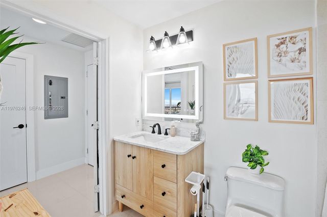 60 SW 13th St 3603, Miami, FL 33130