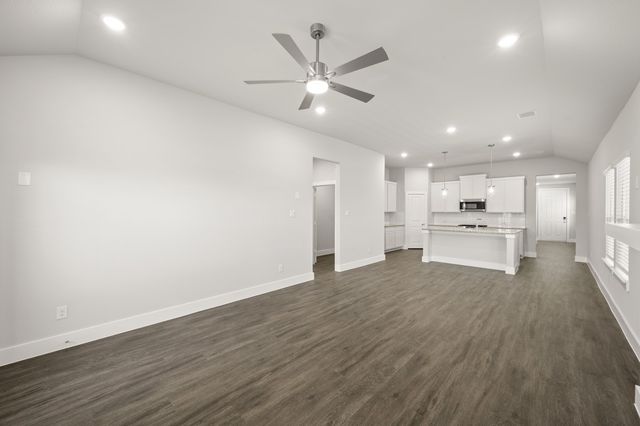 7408 Autumn Hill Drive, Denton, TX 76249